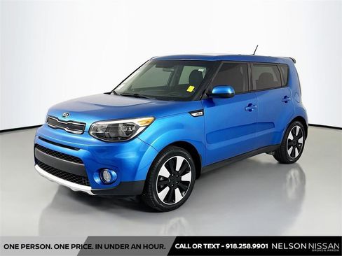 Used 2017 Kia Soul + w/ Designer's Package FWD image 1