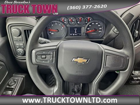 Used 2025 Chevrolet Silverado 2500 Custom w/ Custom Value Package image 19