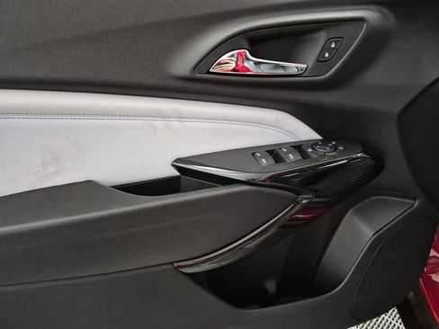 New 2026 Chevrolet Trax LT w/ Driver Confidence Package FWD image 13