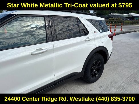 Used 2023 Ford Explorer Timberline AWD/4WD image 4
