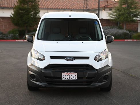 Used 2018 Ford Transit Connect XL image 2