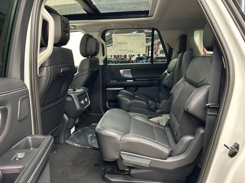 New 2027 Ford Expedition Max Platinum w/ Driver's Package AWD/4WD image 28