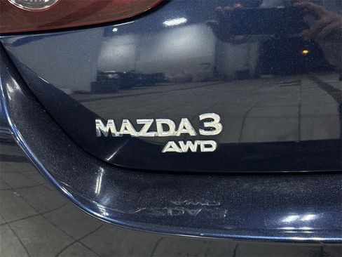 Used 2019 MAZDA MAZDA3 w/Preferred Pkg image 25