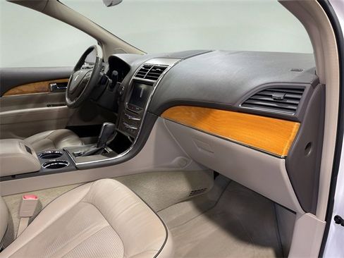 Used 2014 Lincoln MKX FWD w/ Equipment Group 101A image 13