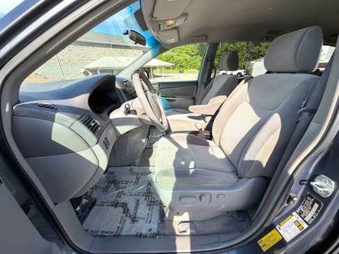 Used 2008 Toyota Sienna LE FWD image 4
