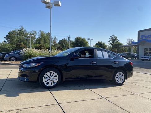 Used 2025 Nissan Sentra S FWD image 6