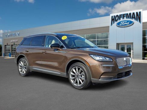 Used 2022 Lincoln Corsair AWD w/ Premium Package image 1