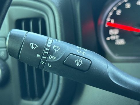 Used 2021 Chevrolet Silverado 1500 Custom image 36