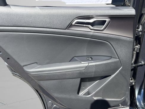 New 2026 Kia Sportage EX image 19