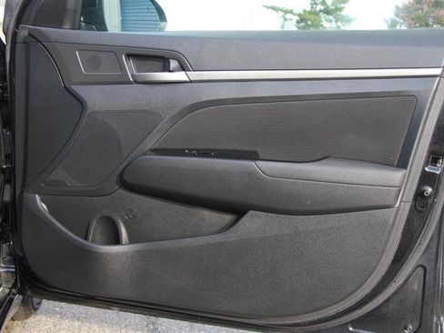 Used 2018 Hyundai Elantra SEL FWD image 17