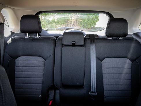 Used 2022 Ford Edge SE image 44