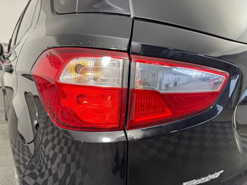 Used 2019 Ford EcoSport SE w/ SE Convenience Package image 29