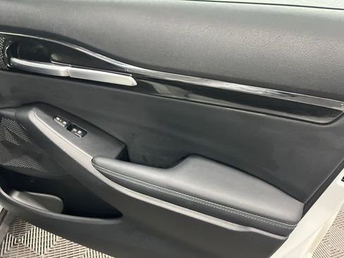 Certified 2024 Kia Seltos S image 32