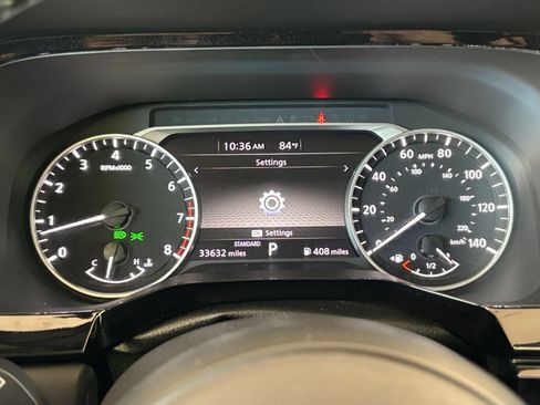 Used 2025 Nissan Pathfinder SV FWD image 43