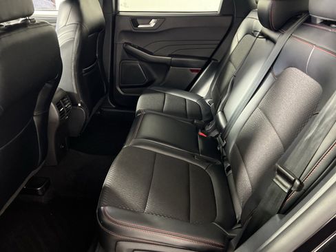 Used 2025 Ford Escape ST-Line image 25