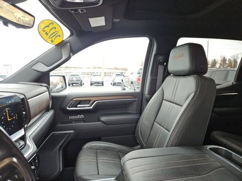 Certified 2023 Chevrolet Silverado 1500 High Country w/ High Country Premium Package image 32