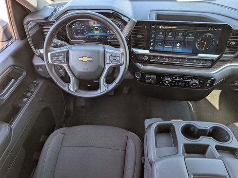 Used 2025 Chevrolet Silverado 3500 LT w/ Safety Package AWD/4WD image 10