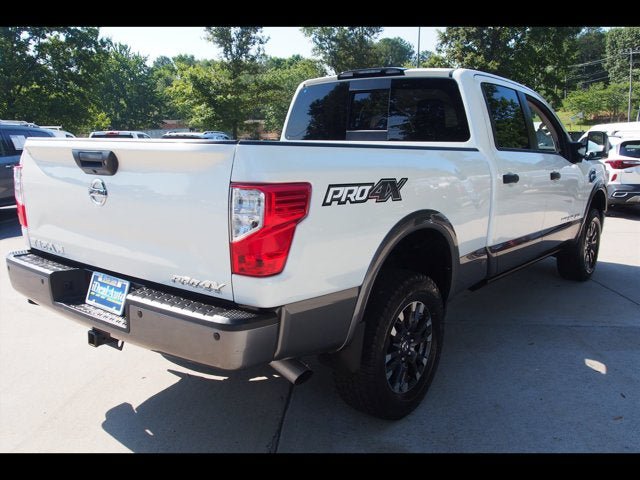 Used 2019 Nissan Titan PRO-4X w/ Pro-4x Convenience Package AWD/4WD image 5