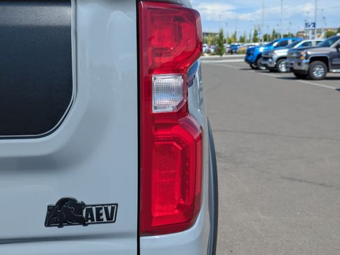 Certified 2024 Chevrolet Silverado 1500 ZR2 w/ ZR2 Bison Edition AWD/4WD image 44