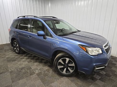 Used 2017 Subaru Forester 2.5i Premium w/ All-Weather Package AWD/4WD image 8