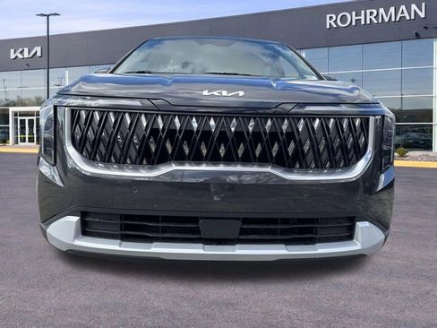 New 2026 Kia Carnival LX FWD image 25