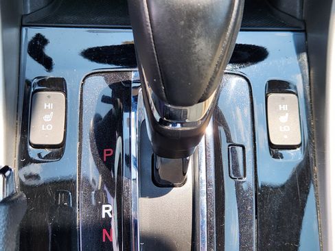 Used 2017 Honda Accord Touring image 23