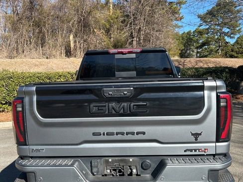 Used 2024 GMC Sierra 2500 AT4 w/ AT4 Premium Plus Package image 26