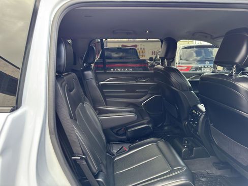 Used 2021 Jeep Grand Cherokee L Limited w/ Luxury Tech Group II image 39