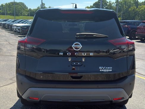 Used 2021 Nissan Rogue SV AWD/4WD image 7