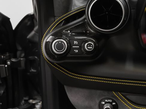 Certified 2022 Ferrari F8 Tributo RWD image 60