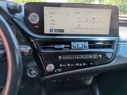 Used 2023 Lexus ES 350 w/ Premium Package FWD image 18