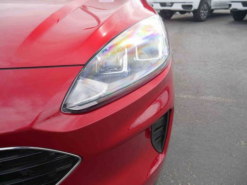 Used 2022 Ford Escape SE w/ SE Sport Appearance Package image 19