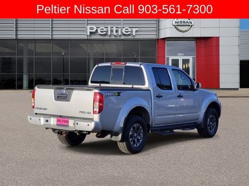 Used 2018 Nissan Frontier PRO-4X AWD/4WD image 6