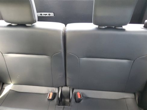 Used 2024 Mitsubishi Outlander SE image 23