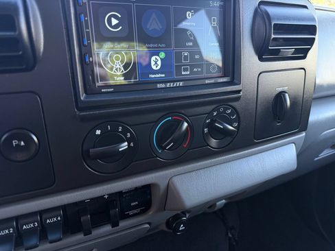 Used 2006 Ford F350 XLT AWD/4WD image 26