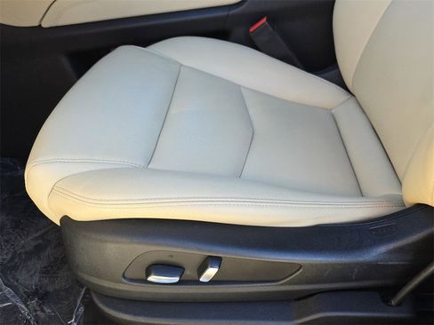 Used 2019 Cadillac XT5 FWD image 20