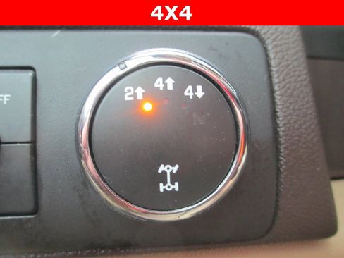 Used 2014 GMC Sierra 2500 Denali w/ Suspension Package, Off-Road image 19