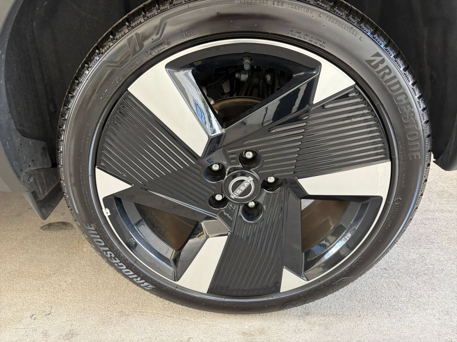 Used 2026 Nissan Kicks SR AWD/4WD image 29