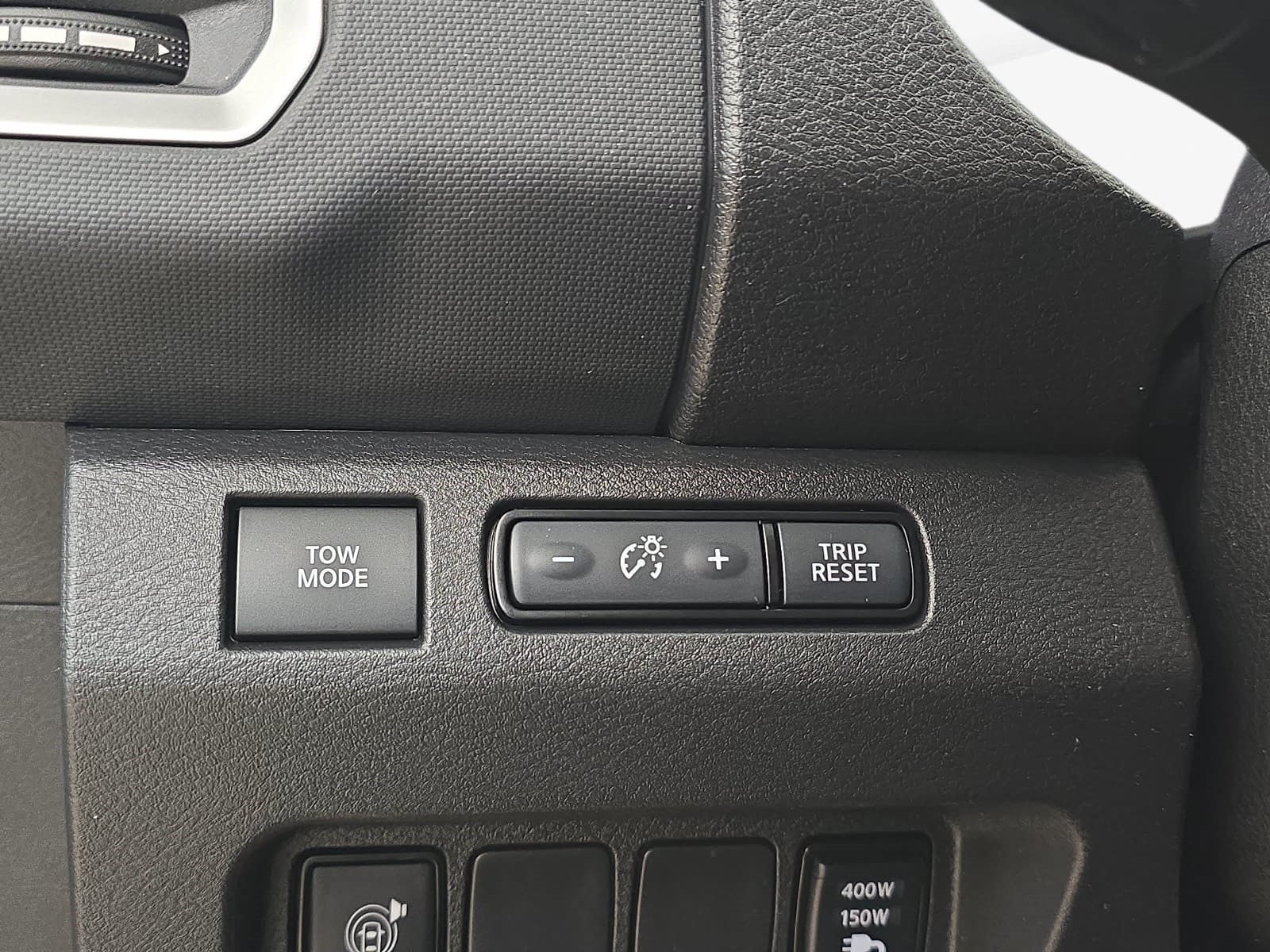 Used 2024 Nissan Frontier SV w/ Hardbody Edition AWD/4WD image 36