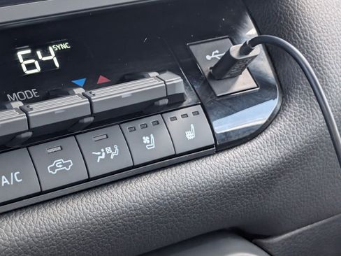 Used 2025 Toyota Tundra TRD Pro AWD/4WD image 18
