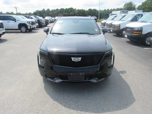 Certified 2024 Cadillac XT4 Sport AWD/4WD image 4