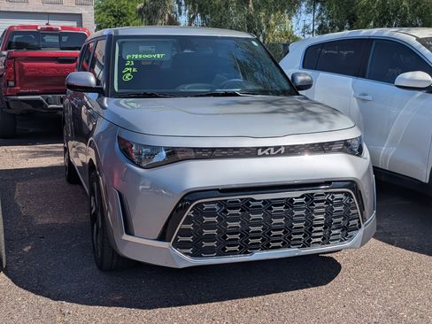 Certified 2023 Kia Soul GT-Line image 2