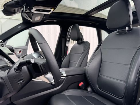 Used 2025 Mercedes-Benz GLC 300 4MATIC image 20