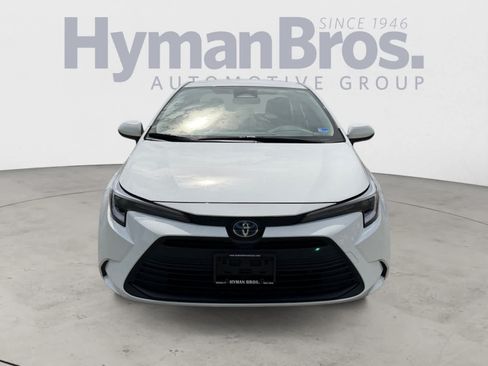 Used 2023 Toyota Corolla LE w/ Carpet Mat Package (TMS) FWD image 4