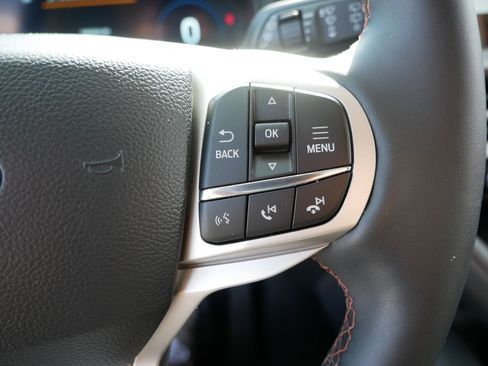 Used 2026 Ford Explorer Active w/ Active Comfort Package AWD/4WD image 29