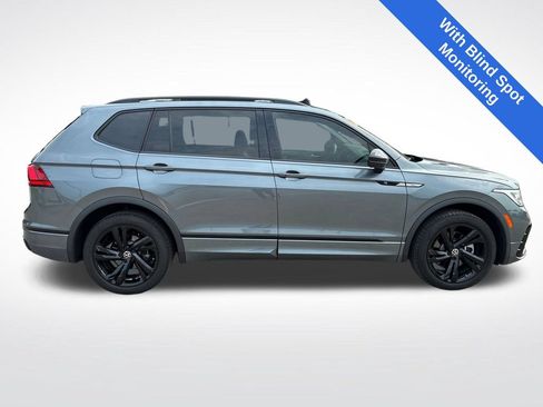 Used 2024 Volkswagen Tiguan SE R-Line FWD image 2