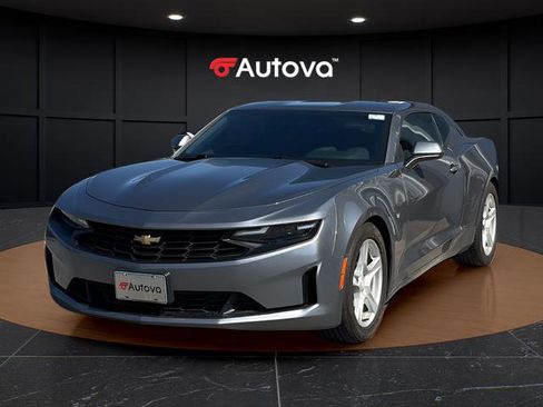 Used 2021 Chevrolet Camaro LT RWD image 1