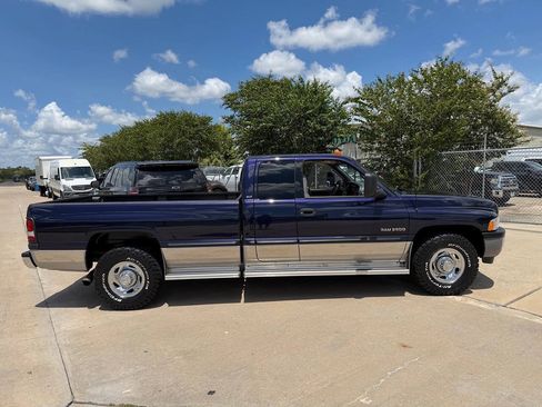 Used 1998 Dodge Ram 2500 Truck 2WD Quad Cab image 11