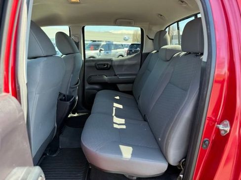 Used 2020 Toyota Tacoma SR image 12
