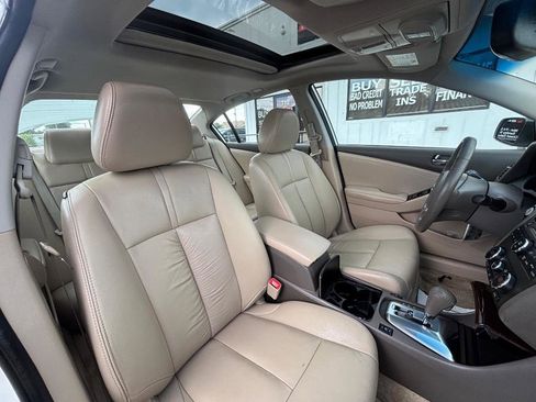 Used 2011 Nissan Altima 2.5 SL w/ 2.5SL Pkg FWD image 37